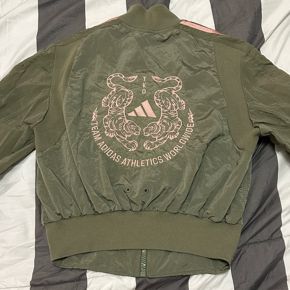 TKO Team Adidas Athletics with Tiger Embroidery Pink & Green - Picture 1 of 5